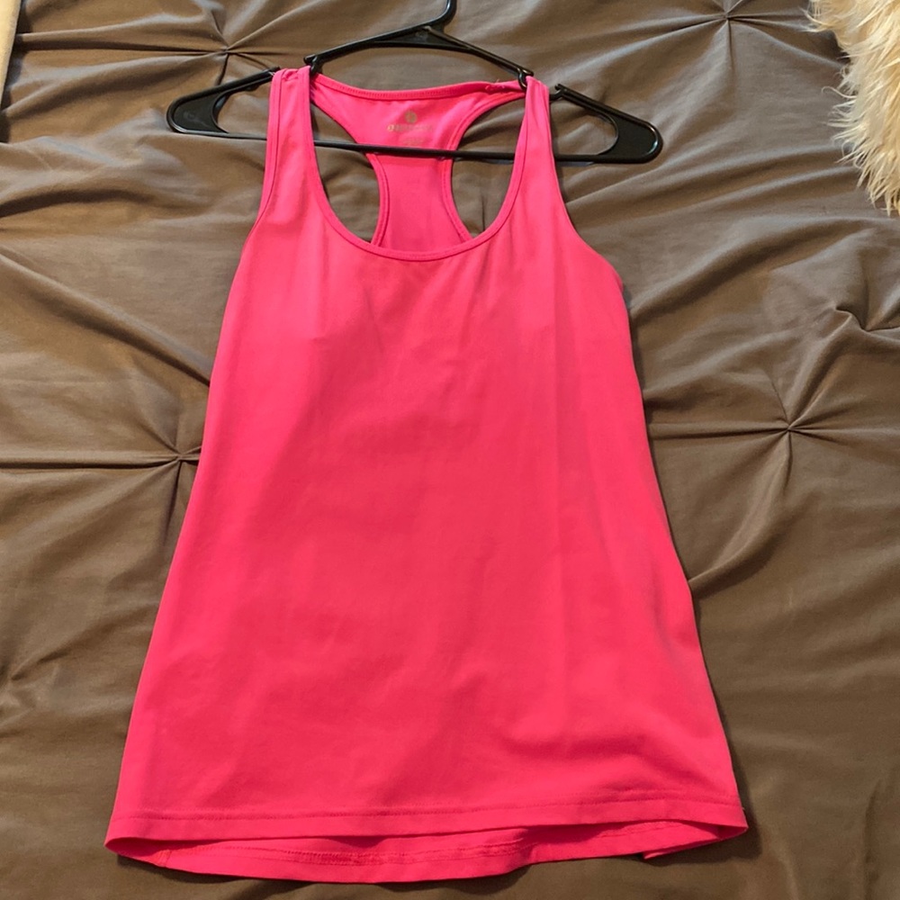 Medium tank top